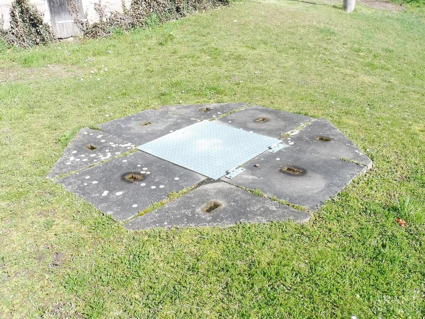 12 Klärgrube