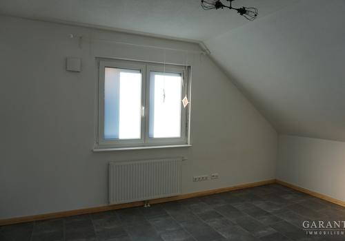Schlafzimmer DG