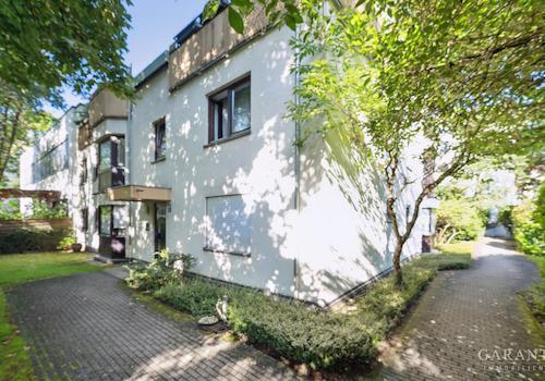 Zugang Rückgebäude