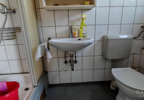 WC und Bad UG