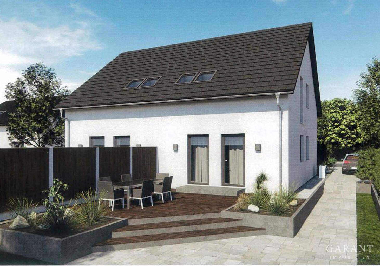 EG mit großem Garten