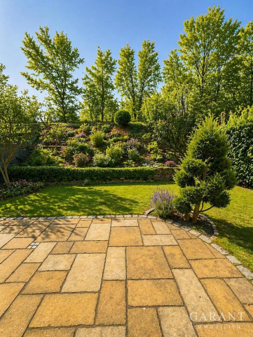 Gartenansicht Hang
