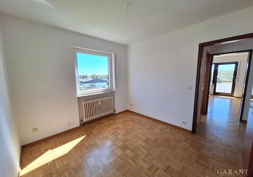 Kinderzimmer u. Flur