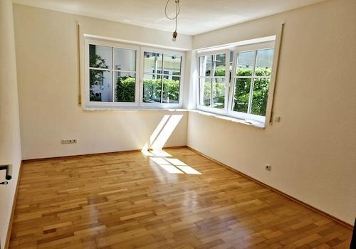 Großes Schlafzimmer
