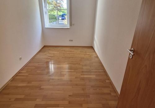Kl. Schlafzimmer/Büro