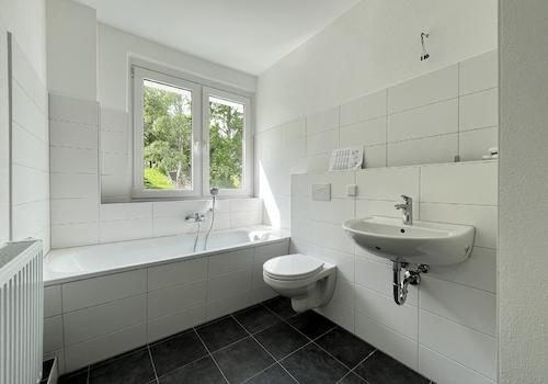 Badezimmer mit Wanne
