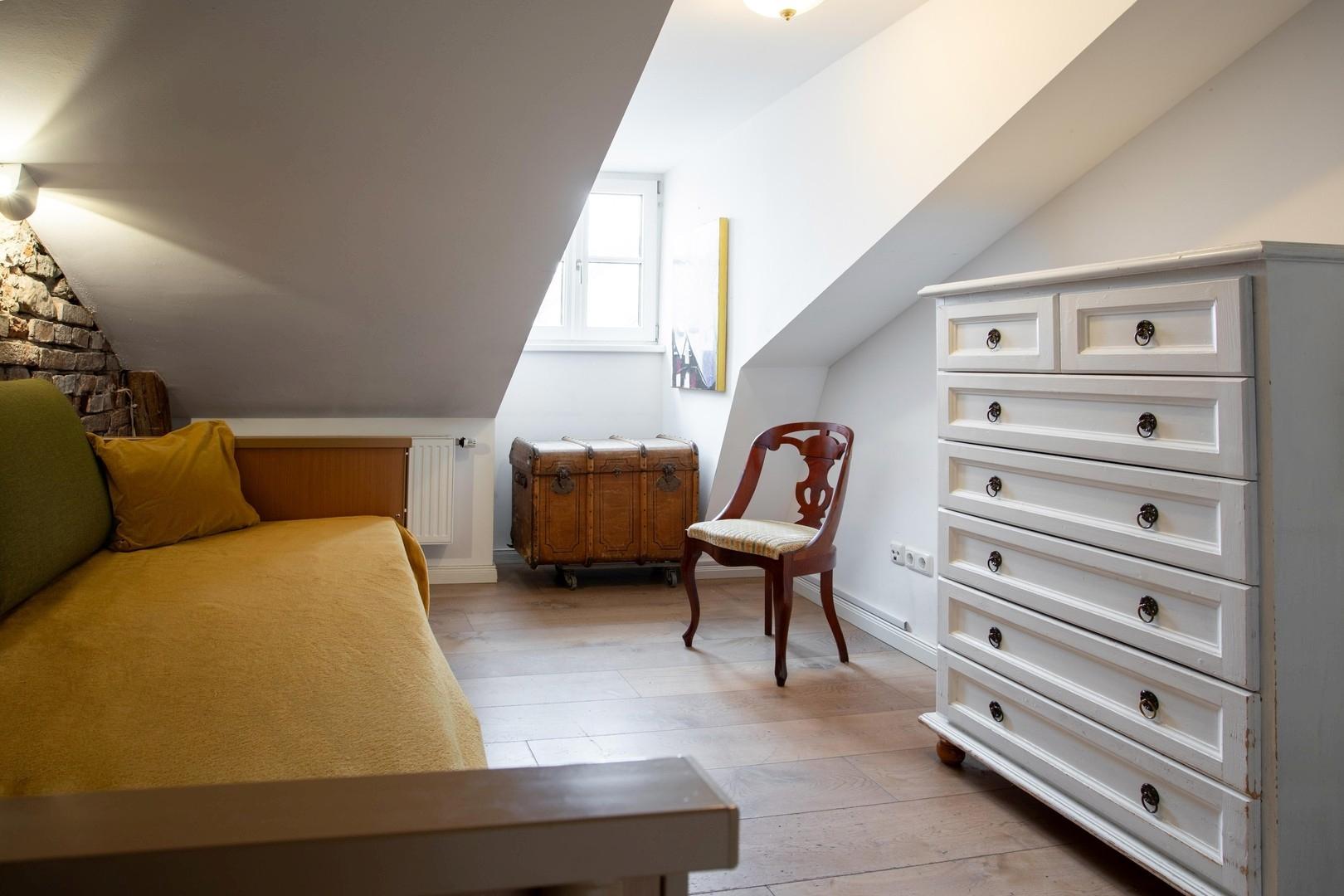 Schlafzimmer 1