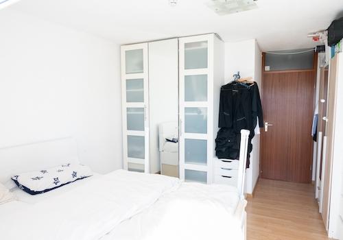 Schlafzimmer Bild 2