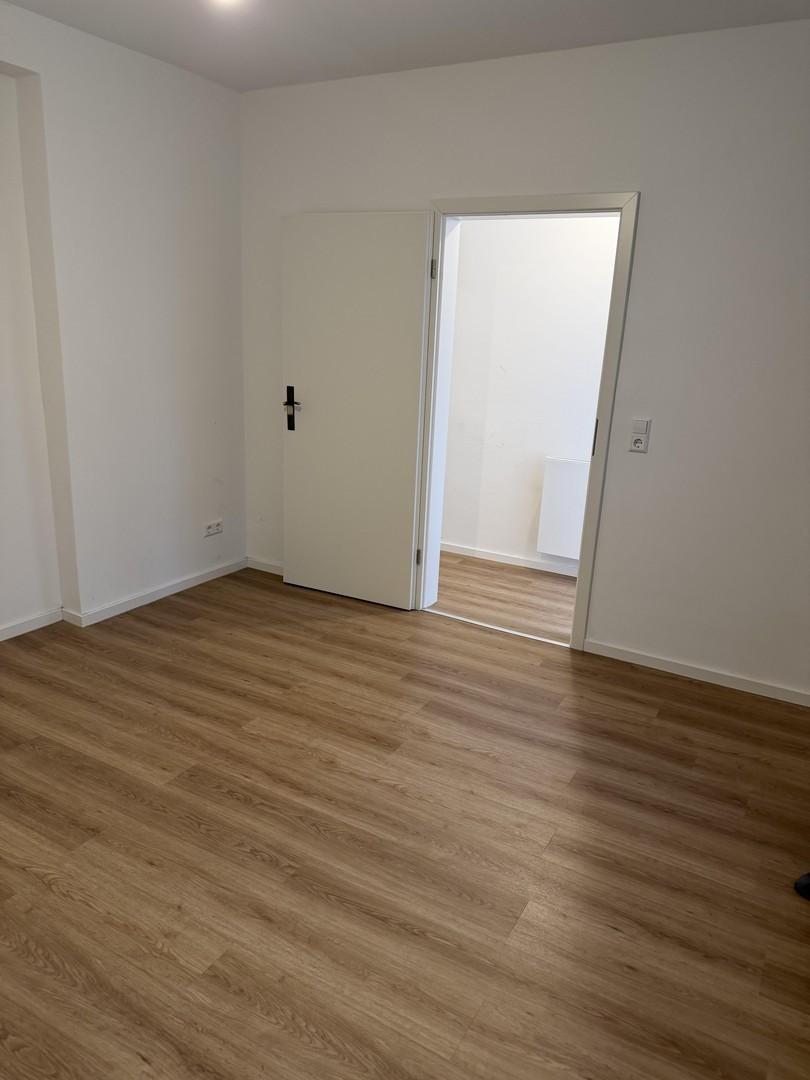 Schlafzimmer Bild 2