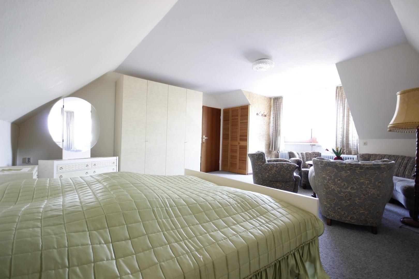 Schlafzimmer 3v3 - DG