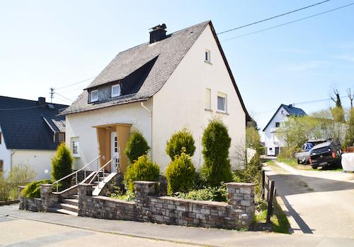 Straßenansicht