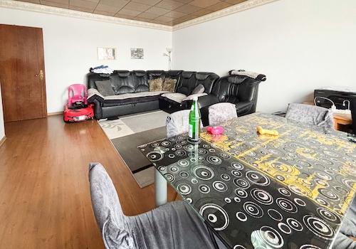 Wohn-/Esszimmer Wohnung 2. OG