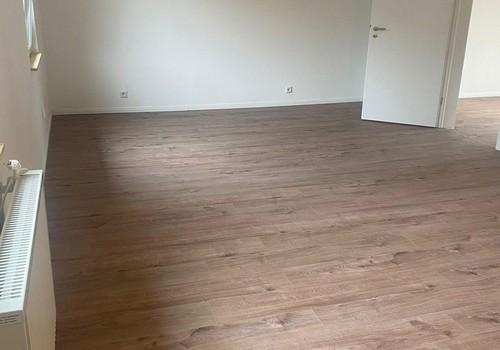 Geräumiges, großes Wohnzimmer