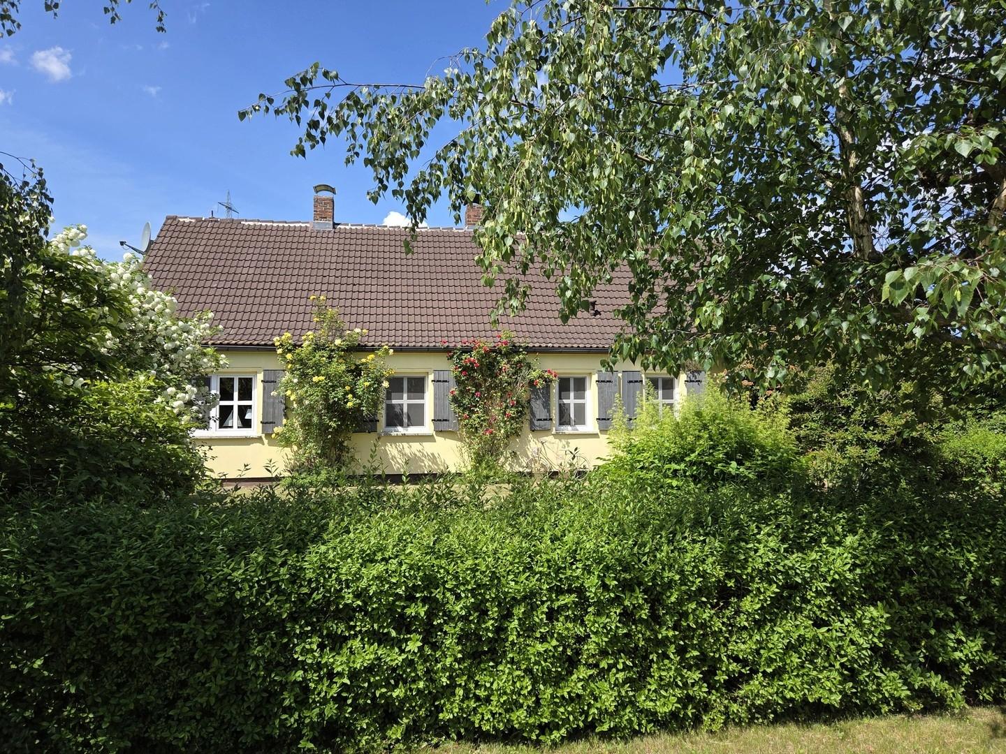 Hauthaus Straßenansicht