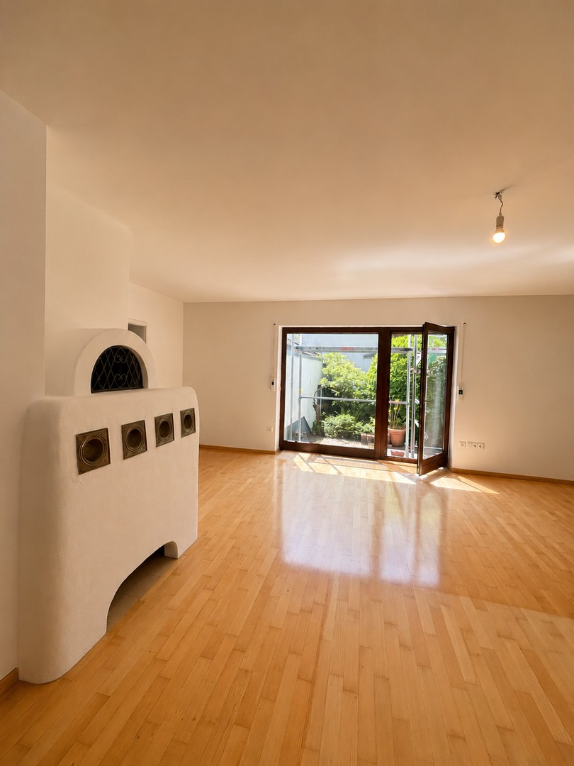 Wohnzimmer mit Kachelofen