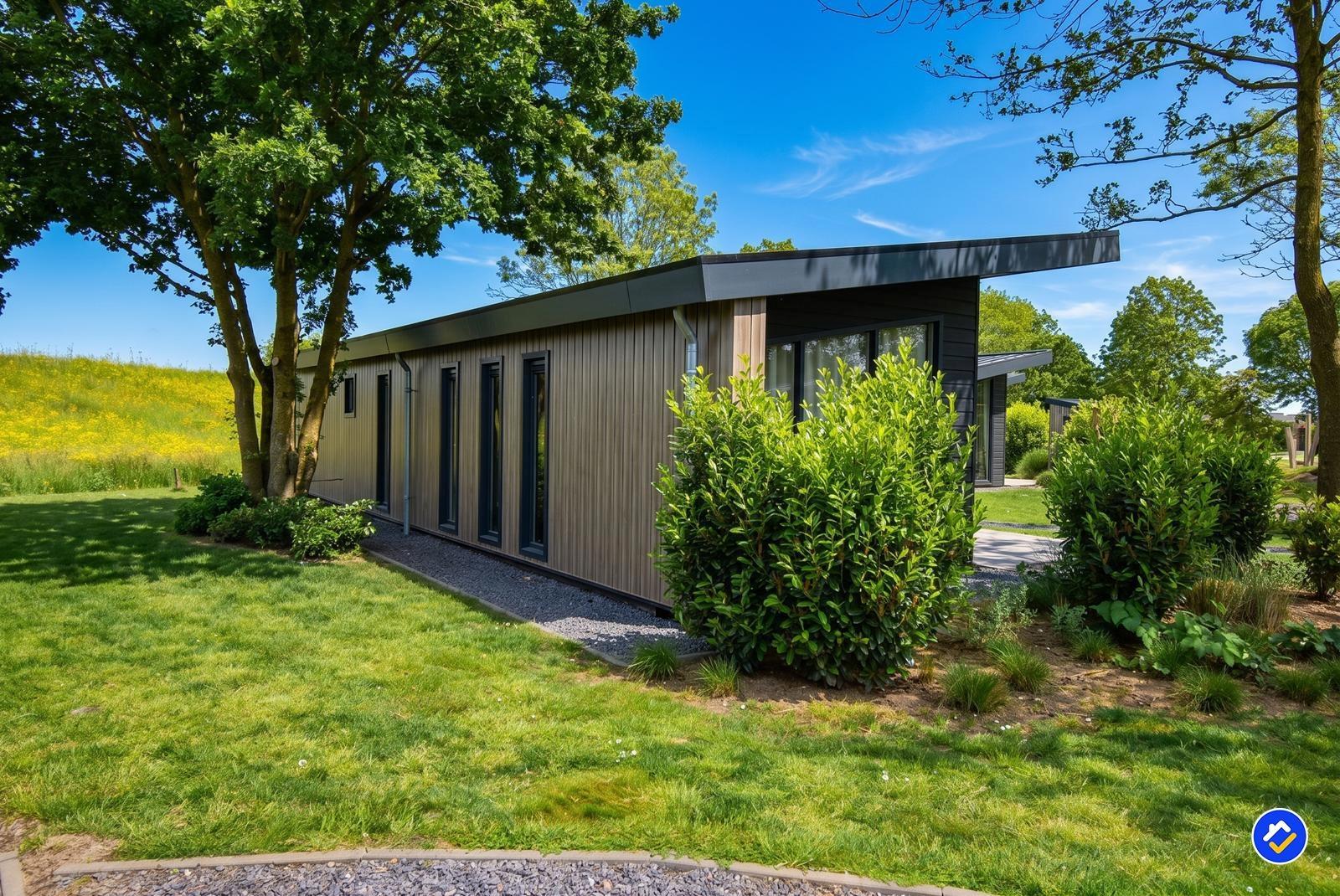 kaufen-freistehendes-ferienhaus-lith-aussenansicht-architektur-recreatieadviseurs-vakantiehuistekoop-nl.jpg