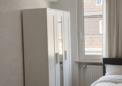 Zimmer 1 vollmöbliert