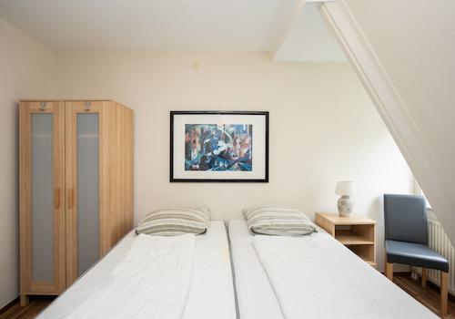 Schlafzimmer 1.2