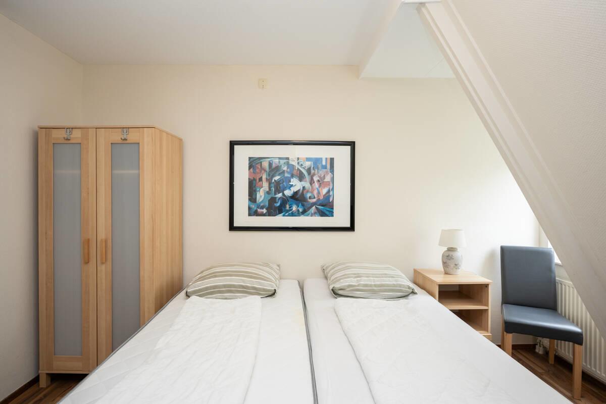 Schlafzimmer 1.2