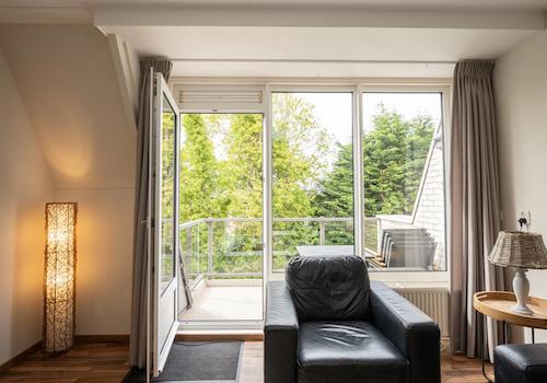 Blick zum Balkon
