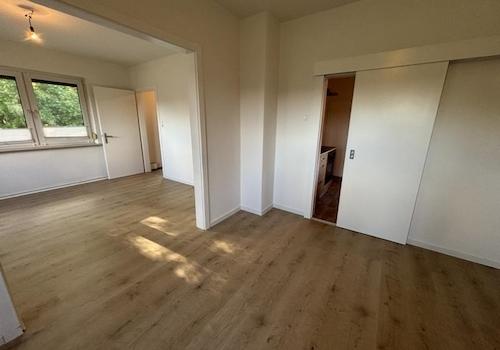 Schiebetür vor der Küche