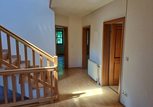 OG Blick auf Zimmer im OG