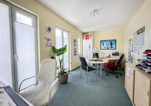 Büro im OG