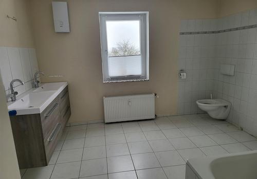 großes Wannenbad