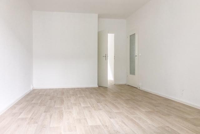 Muster Wohnzimmer_Blick vom Balkon1