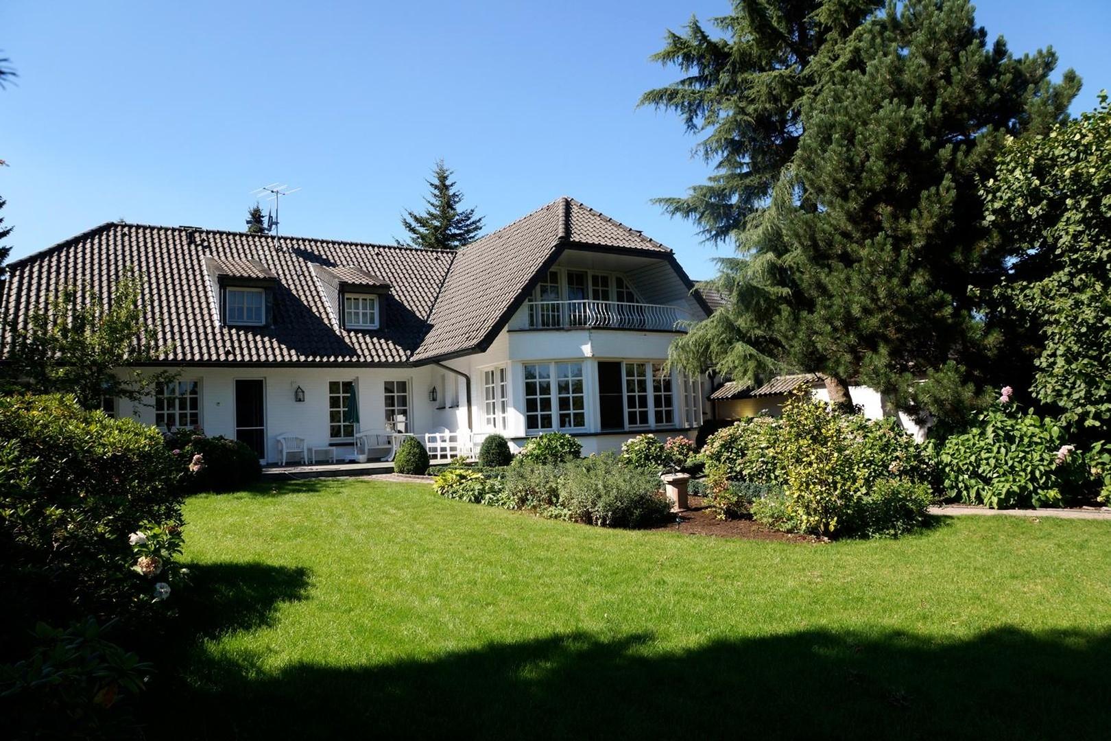 Haus  Blick vom Pool
