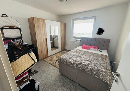 Schlafzimmer 1