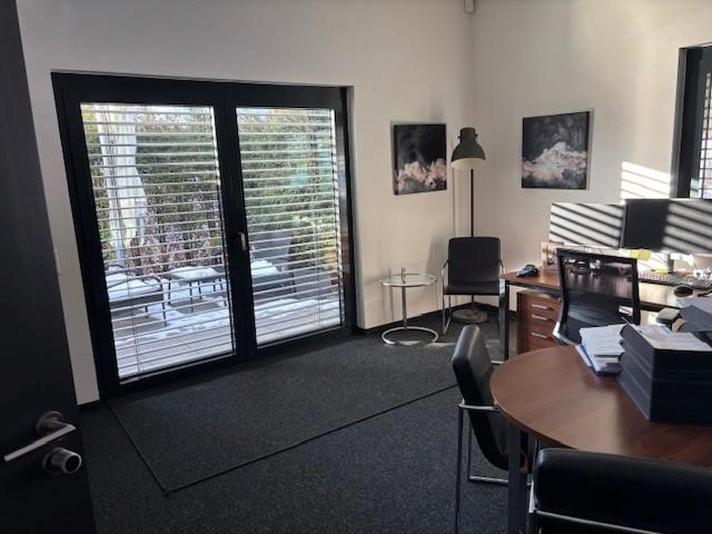 Büro