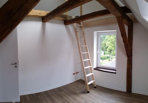 Büro o. Kinder-Jugendzimmer 1