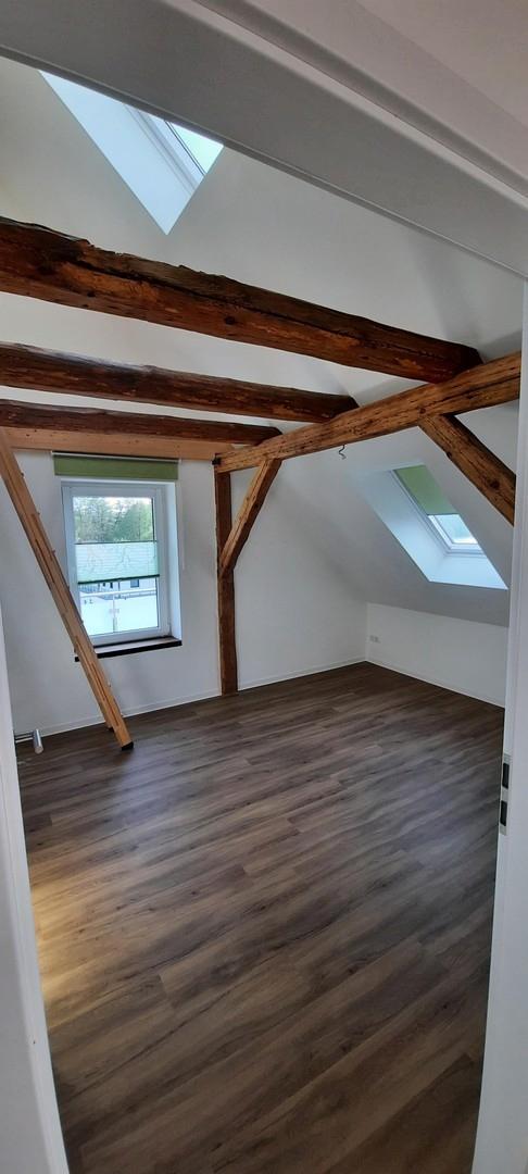 Büro o. Kinder-Jugendzimmer 3