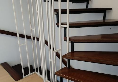 Treppe/Keller bis zum 2 Stock