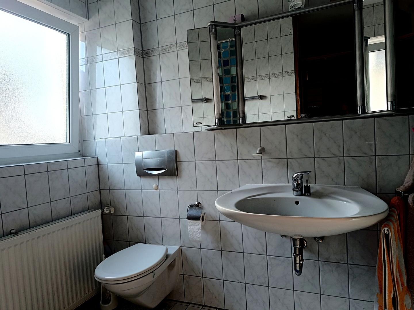 1 Stock Badezimmer