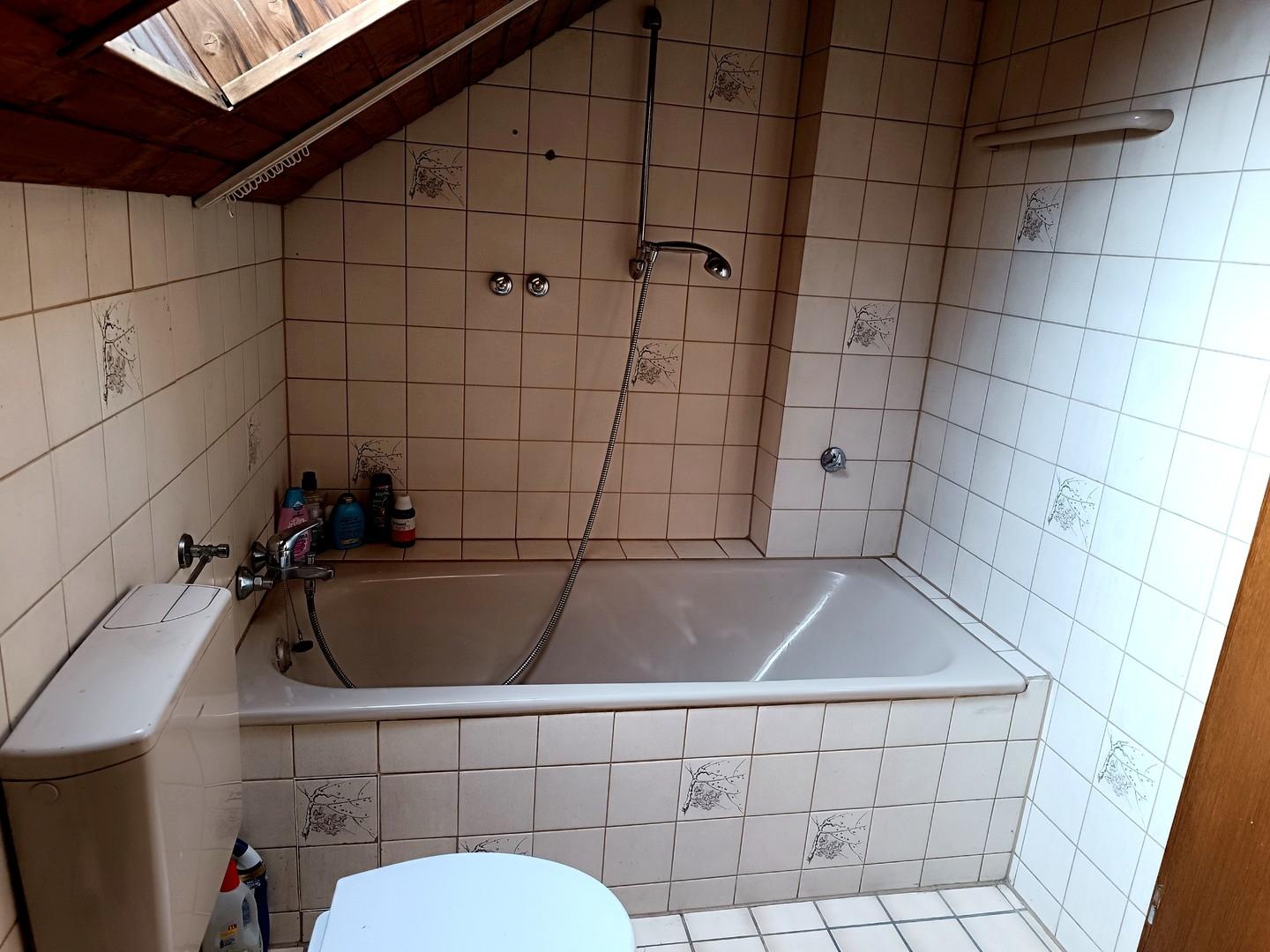2 Stock Badezimmer