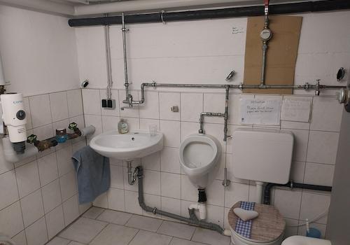 Toilette Lager/Keller