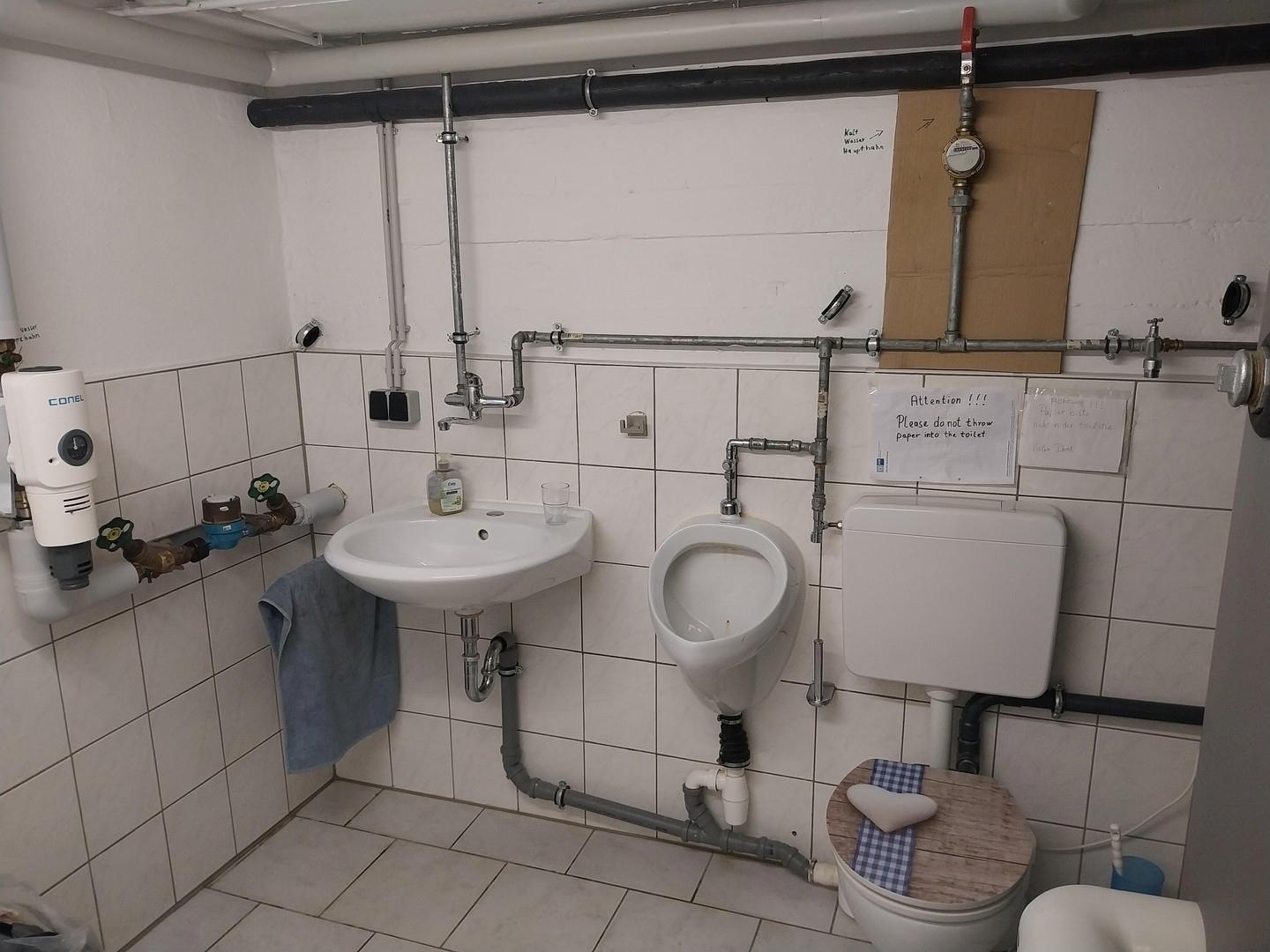 Toilette Lager/Keller