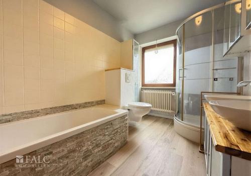 Badezimmer EG