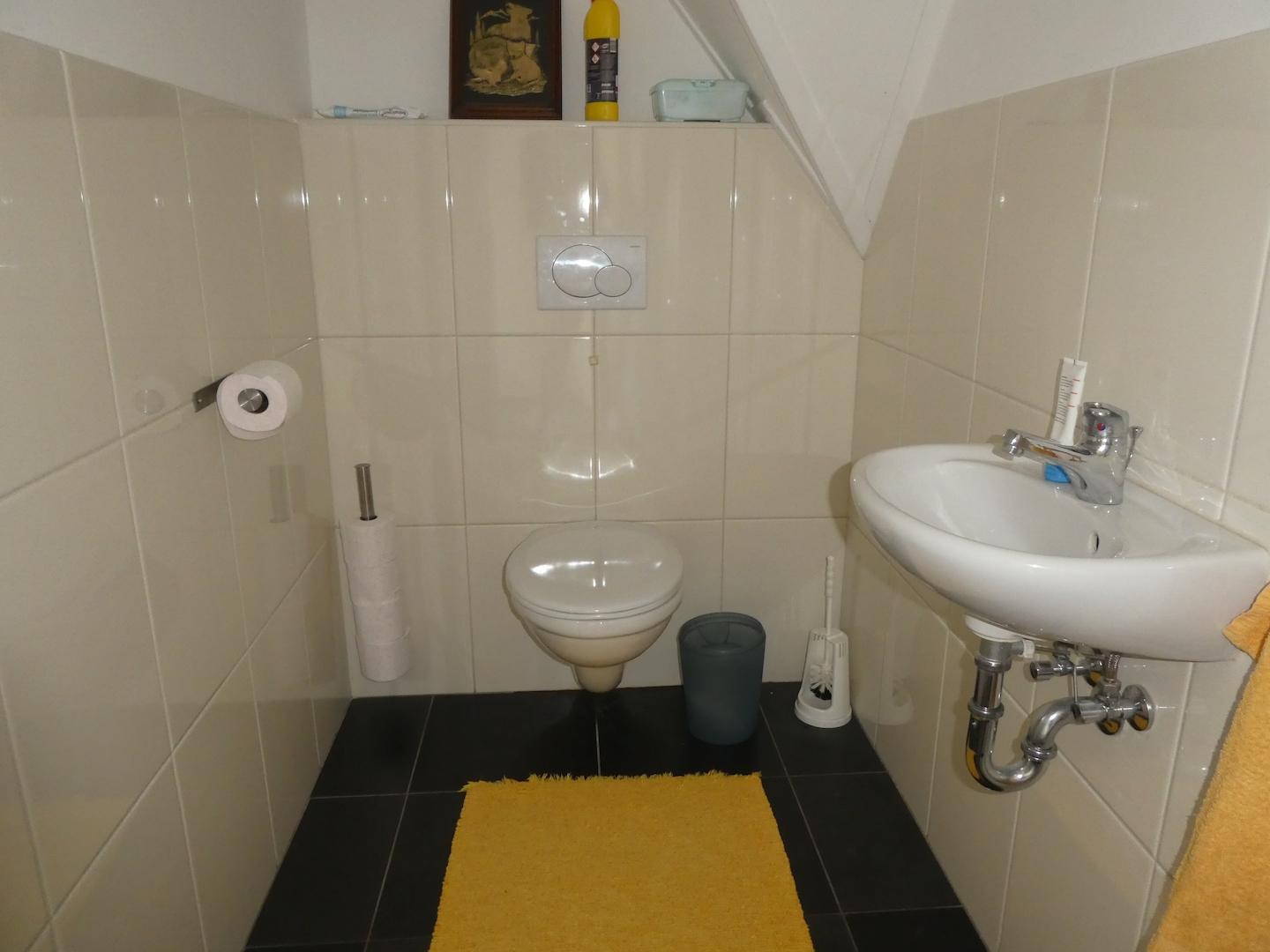 Separates WC im Dachgeschoss