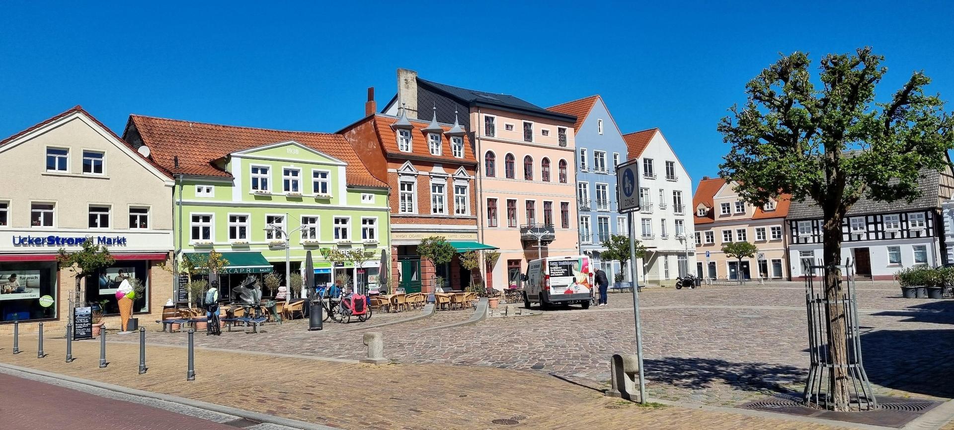 Wenige Meter entfernter Marktplatz