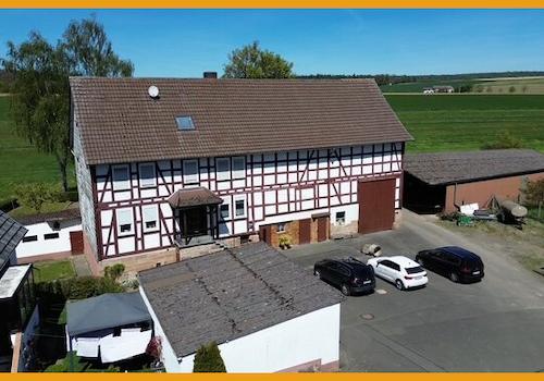 Hofansicht aus der Luft