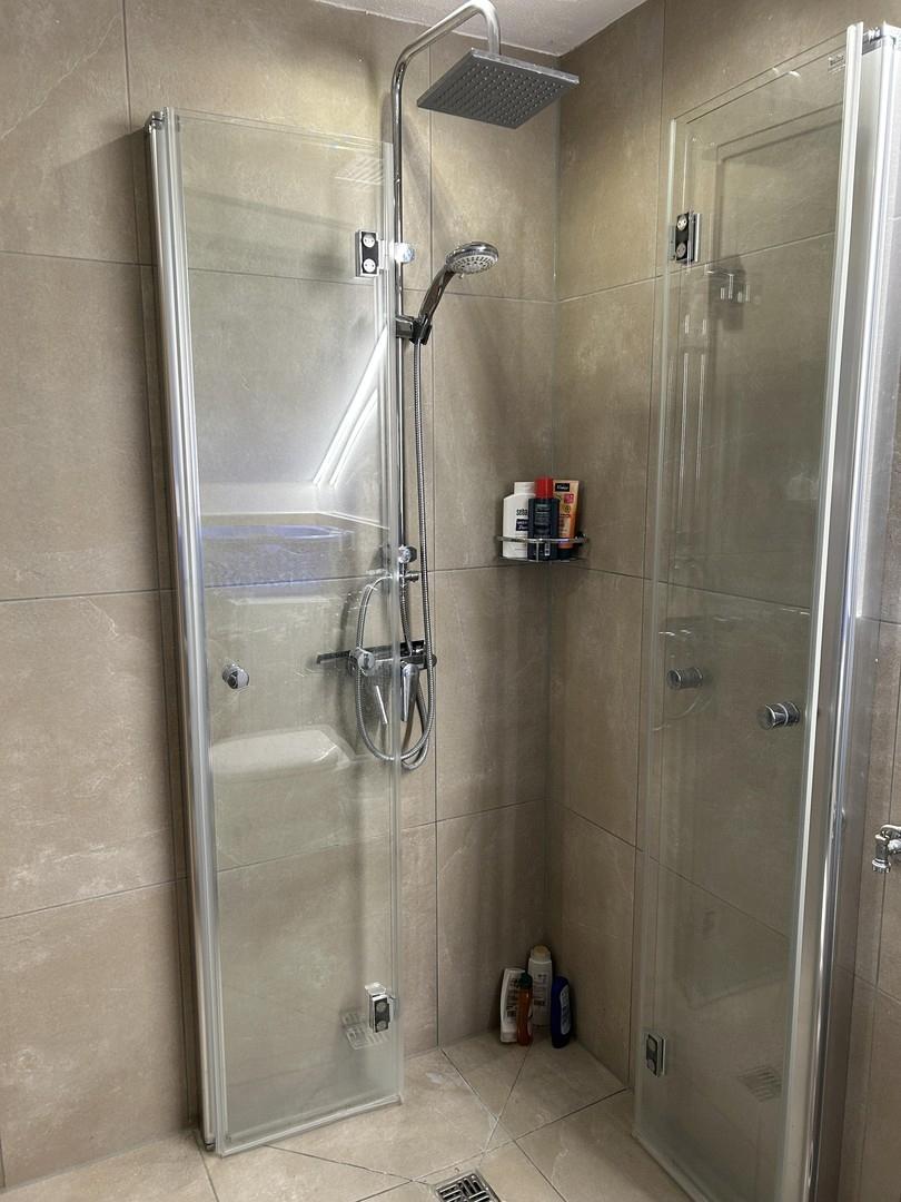Dusche DG