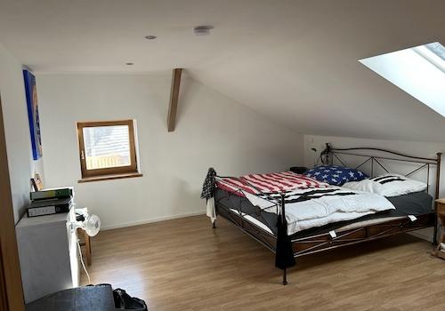Schlafzimmer DG
