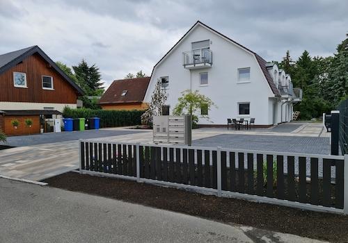 Haus mit 6 Stellplätzen