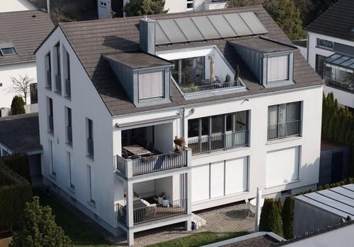 Hausansicht / Wohnung 1. OG