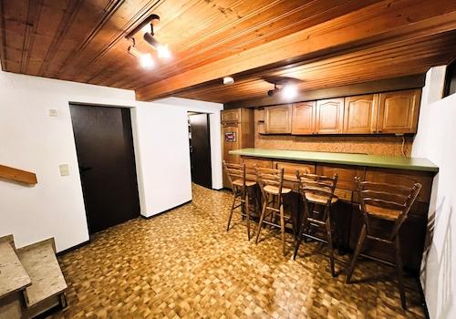 UG Bar