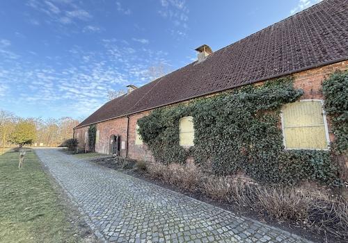Stallgebäude