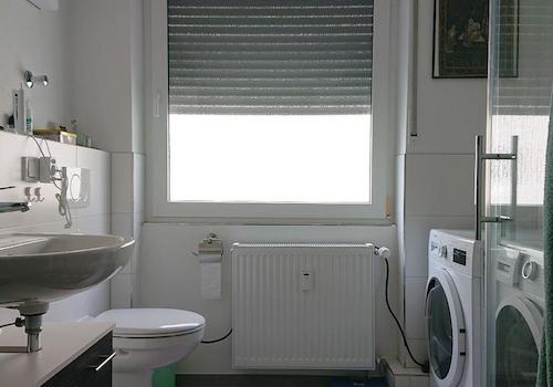Badezimmer mit Dusche